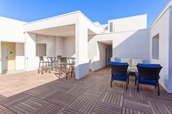  - Holiday Inn Express Los Angeles