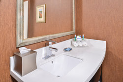  - Holiday Inn Express New Columbia