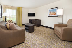  - Candlewood Suites East Columbia - I-70, Exit 128A