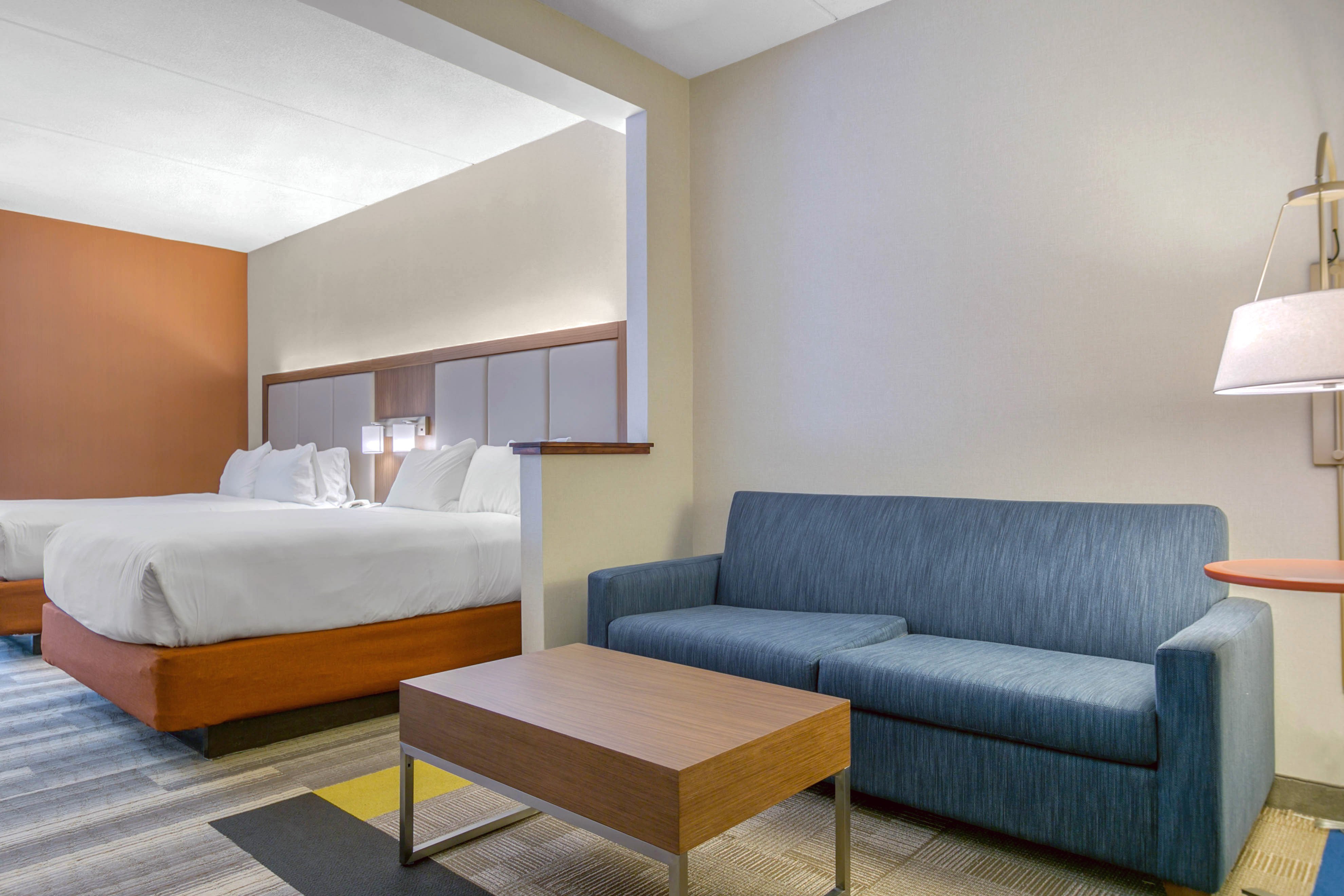 Two Queen beds suites