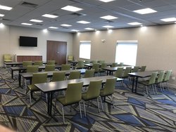  - Holiday Inn Express & Suites Hannibal