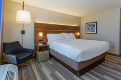  - Holiday Inn Express & Suites Vandalia - I-70, Exit 61