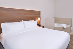  - Holiday Inn Express & Suites 120th and Maple Omaha