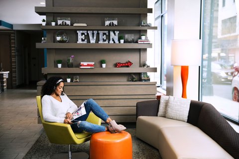 Co Working Space with free WiFi