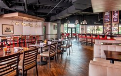  - Holiday Inn Newport News - I-64, Exit 258