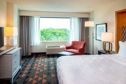  - Holiday Inn Newport News - I-64, Exit 258