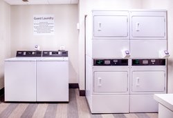  - Holiday Inn Newport News - I-64, Exit 258