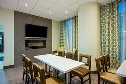  - Holiday Inn Express & Suites Downtown Regina