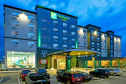  - Holiday Inn & Suites Airport North Calgary