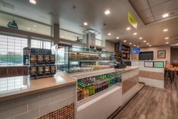  - Holiday Inn Tacoma Mall - I-5, Exits 128 & 129