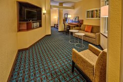  - Fairfield Inn & Suites by Marriott Russellville - I-40, Exit 81
