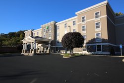  - Holiday Inn Express & Suites Danbury - I-84, Exit 2