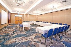  - Holiday Inn & Suites Airport North Calgary