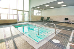  - Holiday Inn & Suites Airport North Calgary