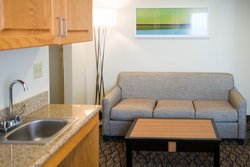 - Holiday Inn Express & Suites Chanhassen