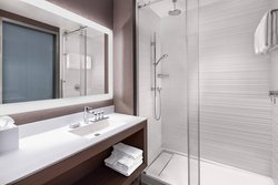  - AC Hotel by Marriott Downtown Louisville - I-65, Exit 136C