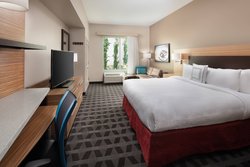  - TownePlace Suites by Marriott Downtown San Diego - I-5, Exits 16 & 16B