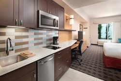  - TownePlace Suites by Marriott Downtown San Diego - I-5, Exits 16 & 16B