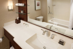  - Marriott Hotel Downtown Milwaukee - I-794, Exit 1E
