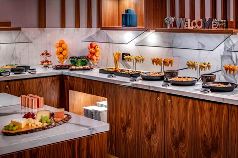 ZURICH MARRIOTT HOTEL - Photo 43