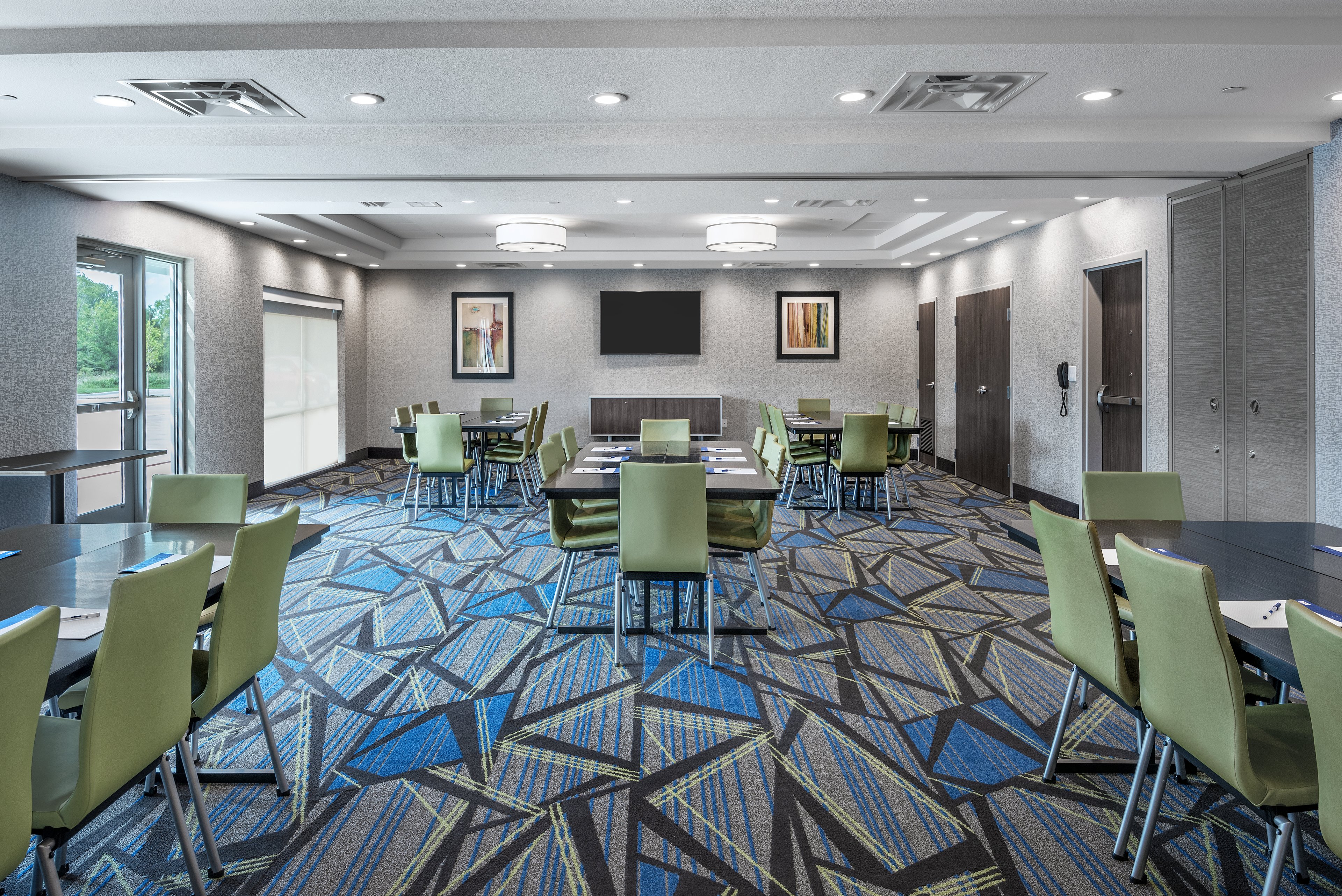 Host a business meeting in our perfect venue space.