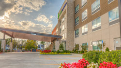  - Holiday Inn Express Midtown Tulsa - I-44, Exit 229