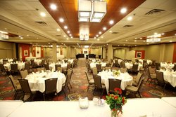  - Holiday Inn & Suites Waterfront Duluth - I-35, Exit 256B