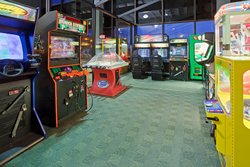  - Holiday Inn & Suites Waterfront Duluth - I-35, Exit 256B