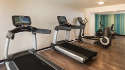  - Holiday Inn Express & Suites Springfield - I-55 & I-72, Exit 94