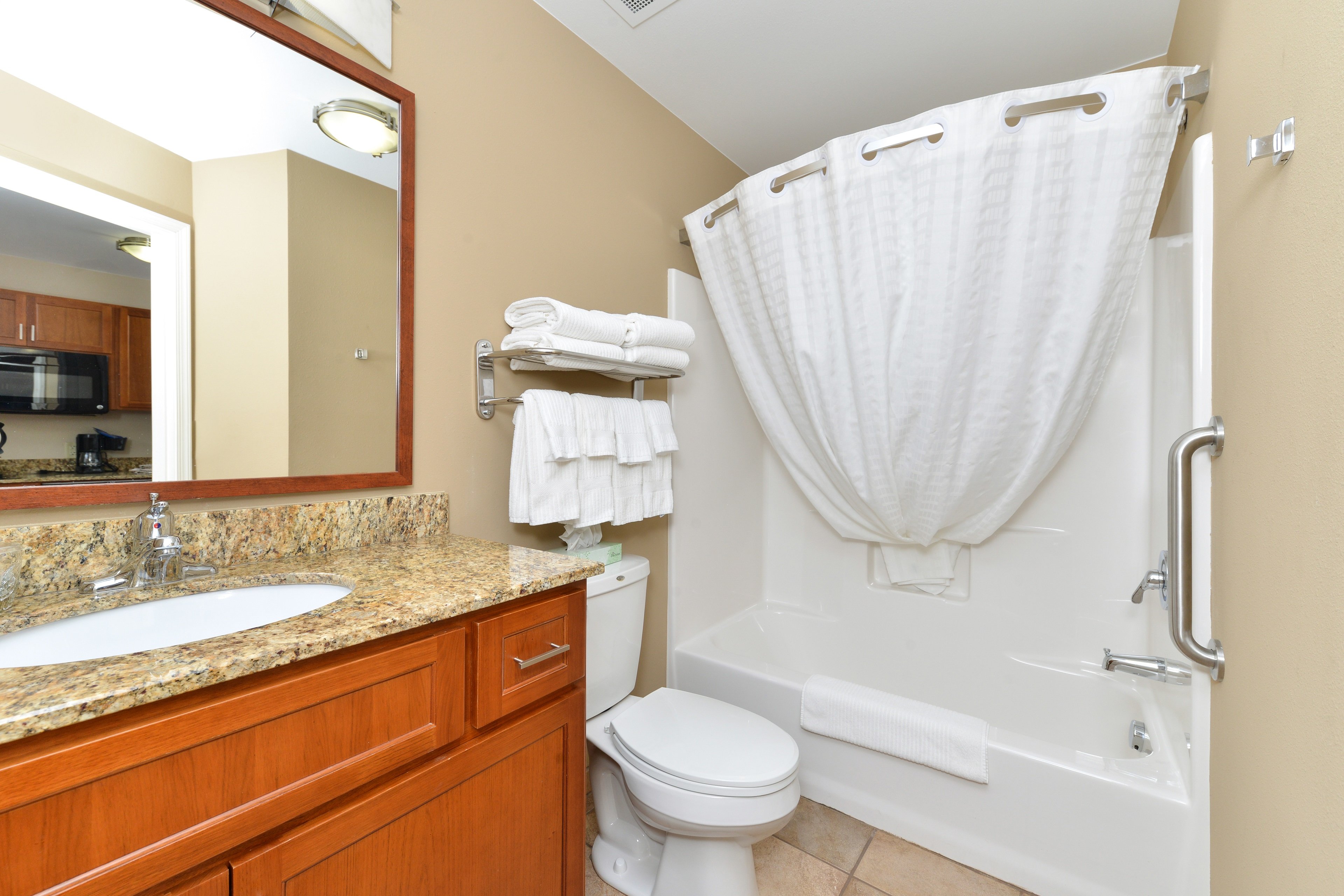 CANDLEWOOD SUITES CHAMBERSBURG-guestroom-Guest Bathroom.jpg