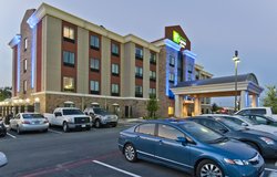  - Holiday Inn Express & Suites Southeast San Antonio