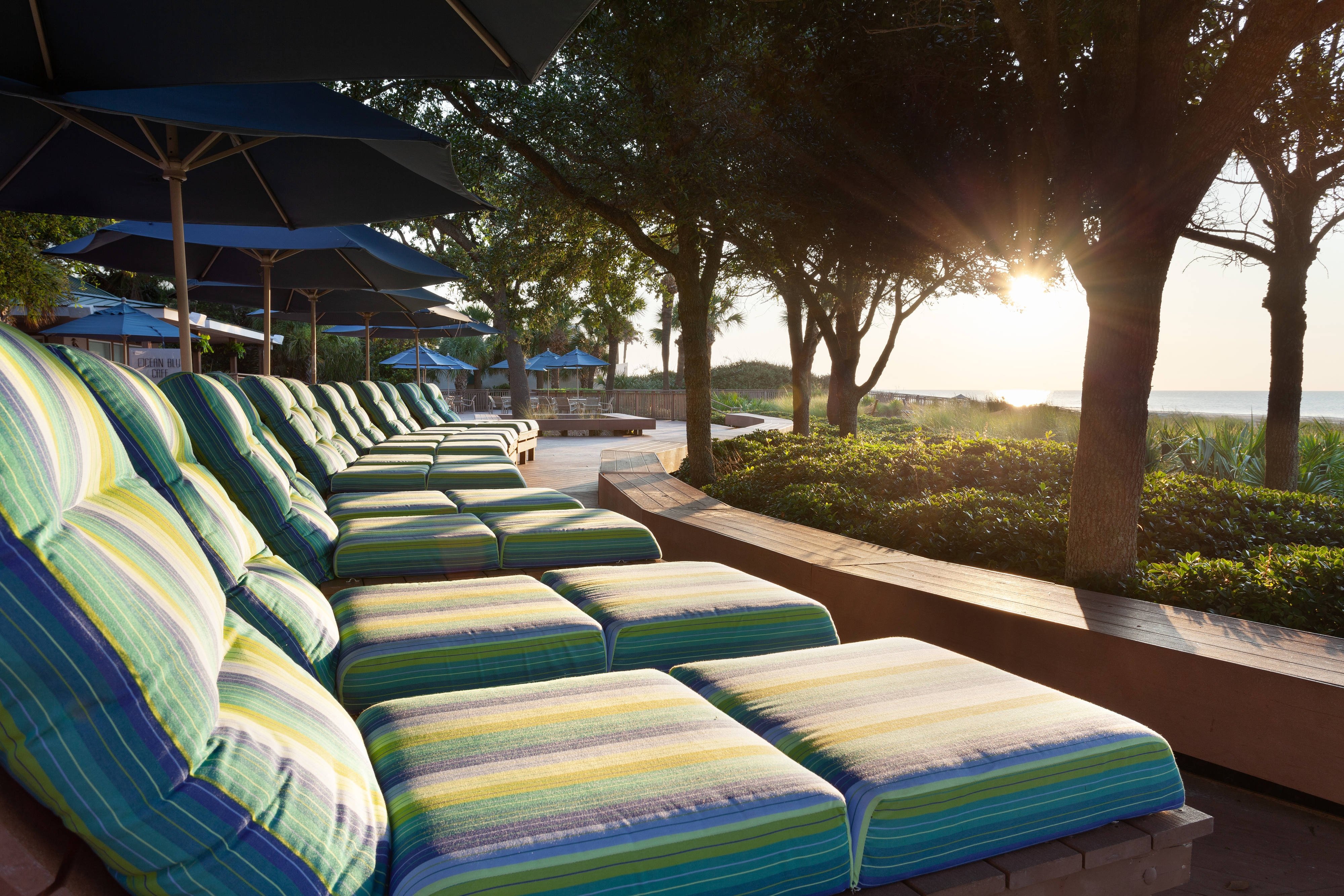 Basshead Oceanfront Deck - Cabana Chairs