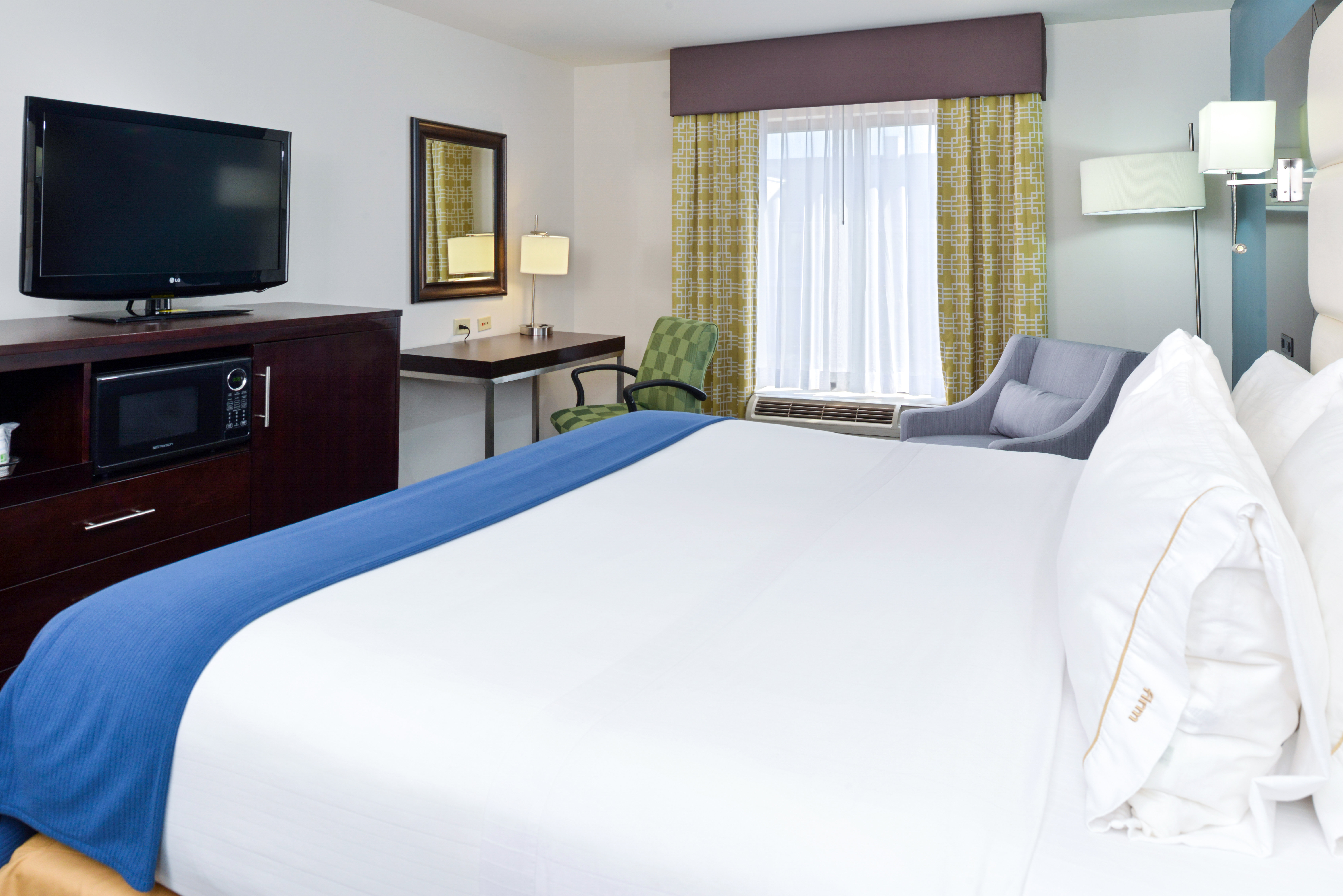 King Bed Guest Room