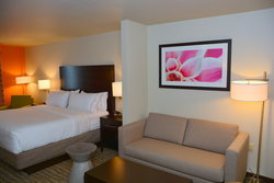  - Holiday Inn Express & Suites Tomball