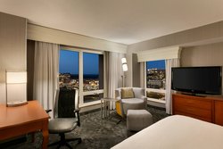  - Courtyard by Marriott Hotel McLean