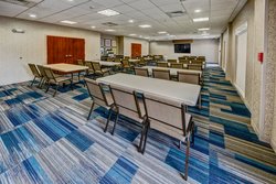  - Holiday Inn Express & Suites Cookeville - I-40, Exit 287