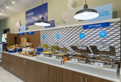  - Holiday Inn Express & Suites San Marcos