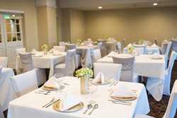  - Holiday Inn Airport Birmingham - I-20 & I-59, Exit 129