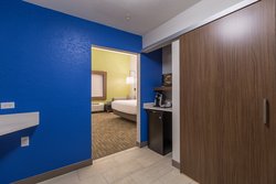  - Holiday Inn Express & Suites San Marcos