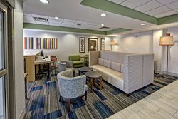  - Holiday Inn Express & Suites Crossville - I-40, Exit 322