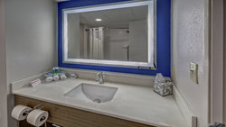  - Holiday Inn Express & Suites Crossville - I-40, Exit 322