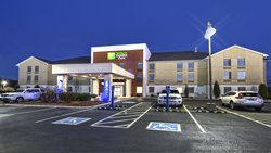  - Holiday Inn Express & Suites Crossville - I-40, Exit 322