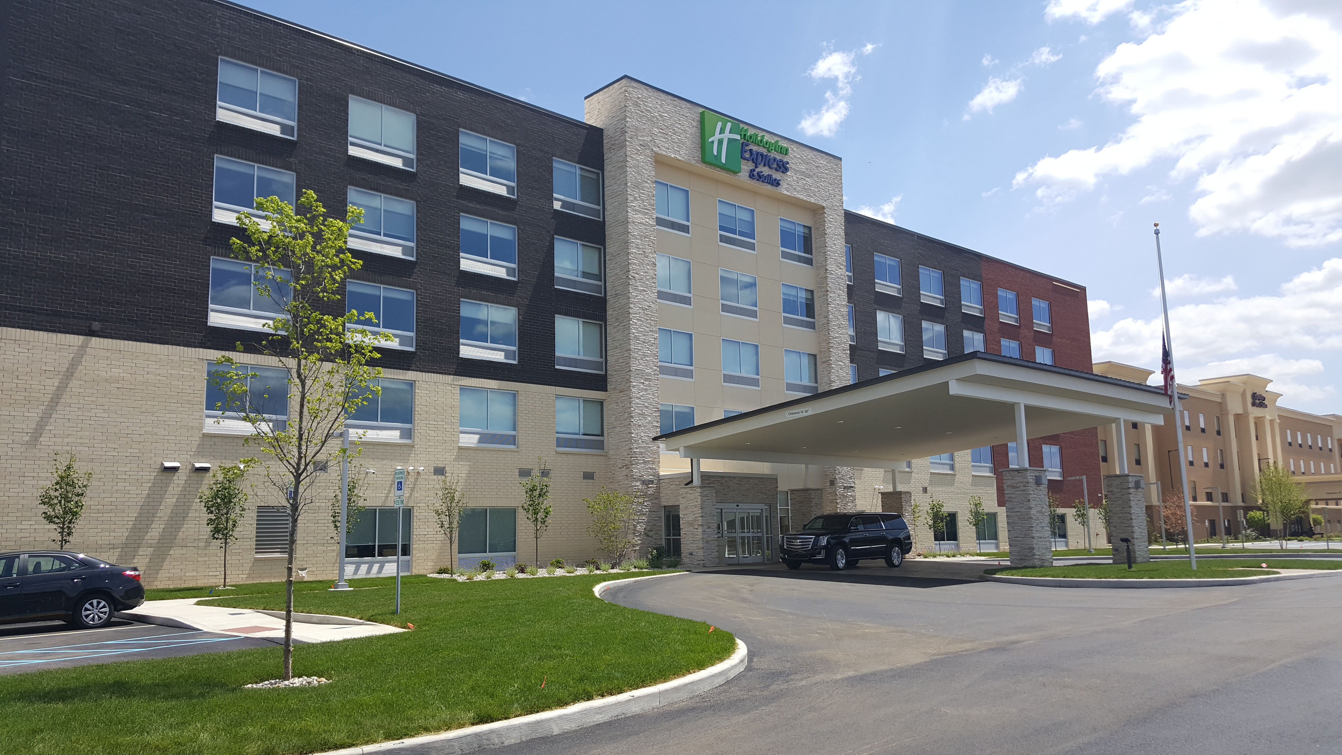 Welcome to Holiday Inn Express & Suites Toledo West!