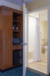  - Fairfield Inn & Suites by Marriott Fresh Meadows