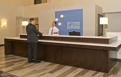  - Holiday Inn Express & Suites Downtown Colorado Springs - I-25, Exit 142