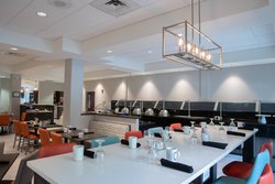  - Holiday Inn & Suites Cary - I-40, Exit 293