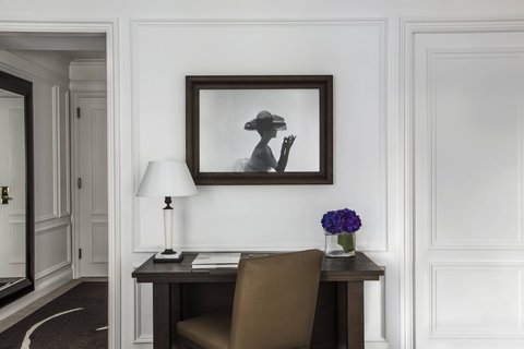 THE RITZ-CARLTON CENTRAL PARK - Photo 11