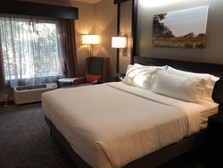  - Holiday Inn Wine Country Windsor
