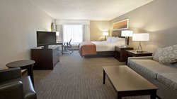  - Holiday Inn Express & Suites Minnetonka