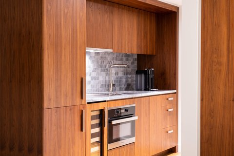 THE RITZ-CARLTON RESIDENCES, WAIKIKI BEACH - Photo 32